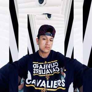 Meet your Posher, Eligio